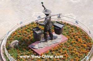 Yiwu - Statue d'un vendeur à Yiwu